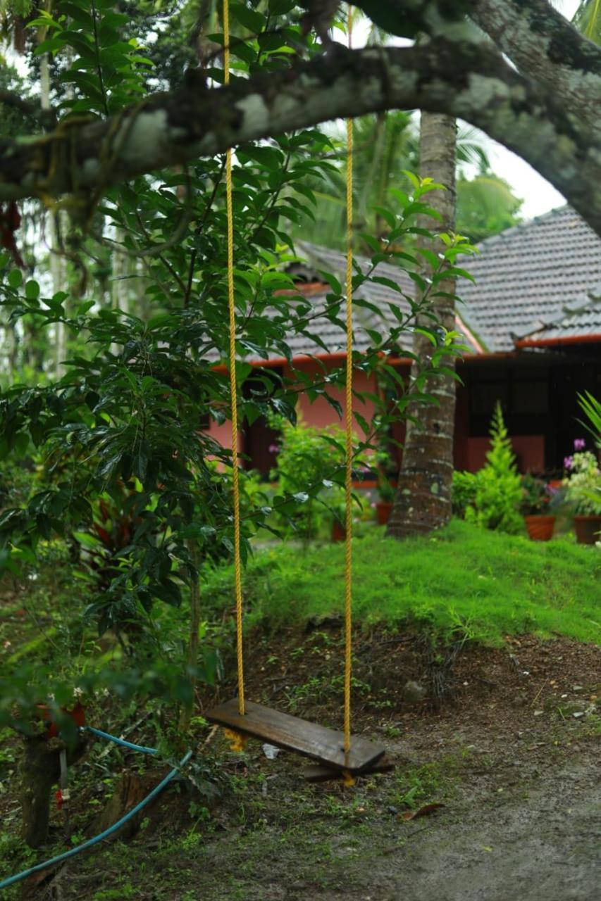 Coffee Island Resort Kaniyambetta Exterior photo