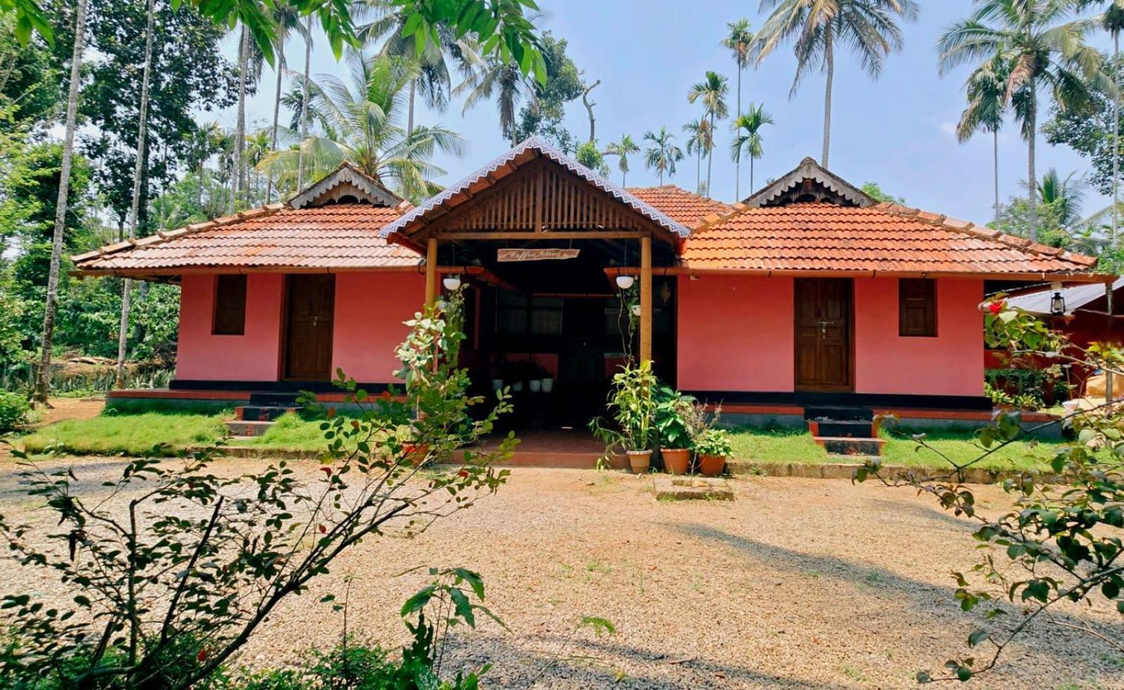 Coffee Island Resort Kaniyambetta Exterior photo